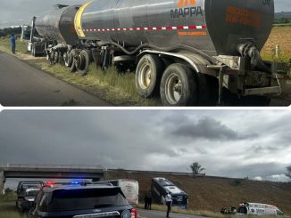 Policías Estatales de Carreteras abanderan accidente entre tráiler y camión de pasajeros en la carretera federal 45 norte