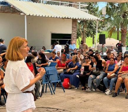 Tatiana Clouthier crea "Todos Con Conciencia" y afirma que "Nuevo León no debe ser entregado"