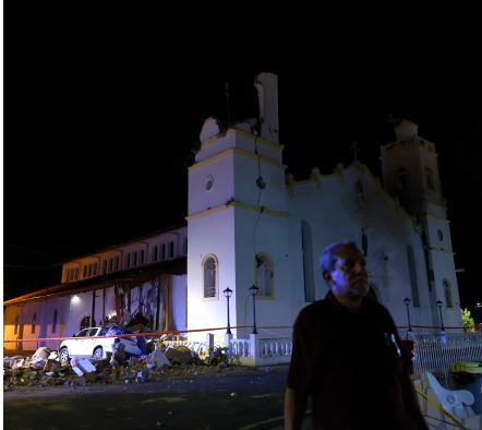 Adrenalina, vigilancia y pacientes en la calle por el sismo en Panamá