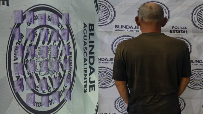 Con 29 envoltorios de sustancia granulada fue detenido sujeto en el Municipio de Cosío por Uniformados del Mando Coordinado