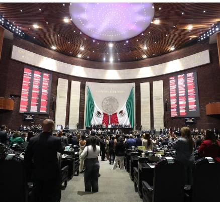 Diputados avalan plan de ingresos para 2027, entre cuestionamientos por la deuda
