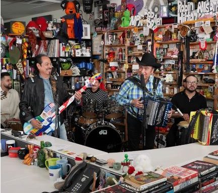 NPR corta temporalmente mensaje sobre ataques a latinos en el Tiny Desk de Los Tigres del Norte