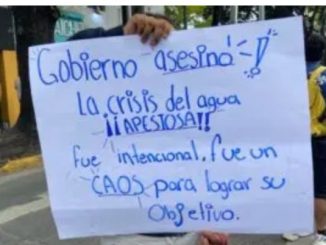 Protesta en Guadalajara por agua limpia es interrumpida por actos vandálicos