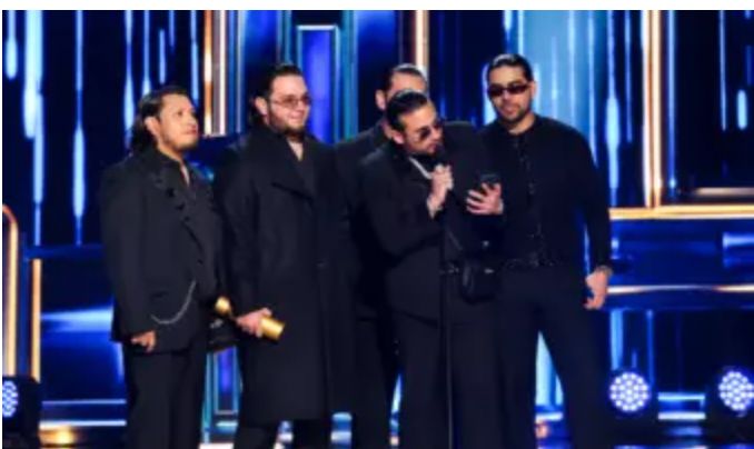 Fuerza Regida supera a Bad Bunny en los Billboard Latinos 2026