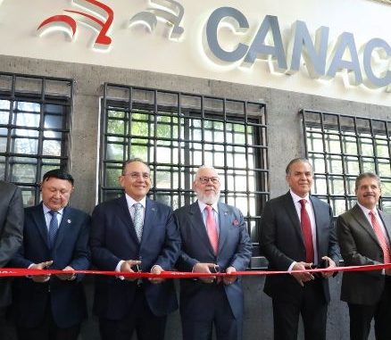 La mayoría de organizaciones transportistas acepta diálogo, pero dirigentes de CANACAR ,mantienen protesta