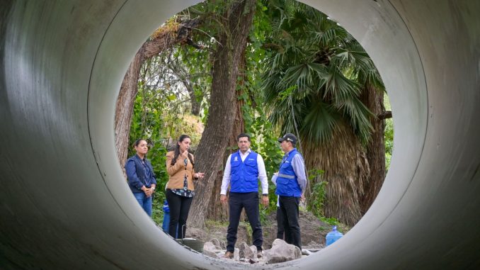 Supervisa Leo Montañez avances en la rehabilitación del colector pluvial Juan Pablo II