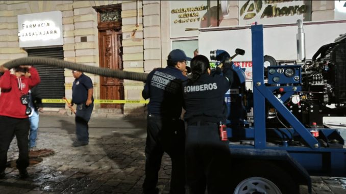 Realiza Municipio de Aguascalientes Operativo Nocturno de desazolve en infraestructura eléctrica