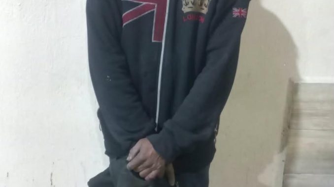 Policía Municipal detiene a sujeto señalado por manipular chapas y vehículos