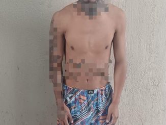 Policía Municipal asegura a sujeto que caminaba en ropa interior y en aparente estado de ebriedad