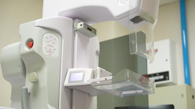 En el mes de la sensibilización sobre el cáncer de MAMA, invitan a Mujeres a realizarse Mastografías gratis