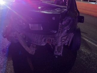 Policía Vial atiende choque contra objeto fijo en Av. Aguascalientes