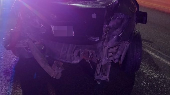Policía Vial atiende choque contra objeto fijo en Av. Aguascalientes