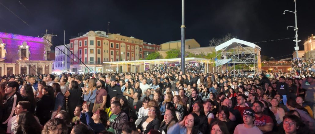 MOTEl y KINKY elevaron el ambiente del público hidrocálido en el Festival Cultural de la Ciudad