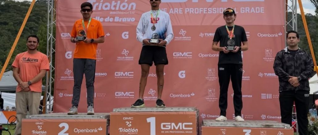 ¡Ángel Yépez, Campeón Nacional de Triatlón en el Campeonato CONADEIP!