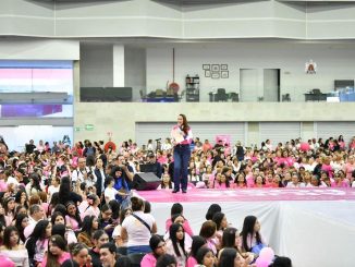 Entrega Tere Jiménez Tarjetas Rosas y reconoce el esfuerzo de las Mujeres de Aguascalientes