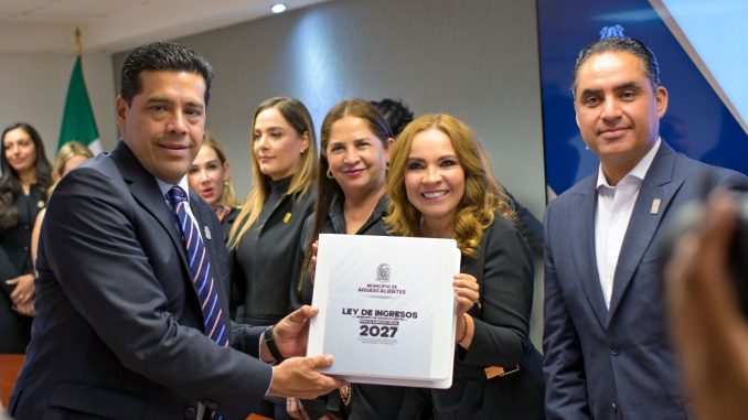 Presenta Leo Montañez Proyecto de Ley de Ingresos 2027 ante el Congreso del Estado